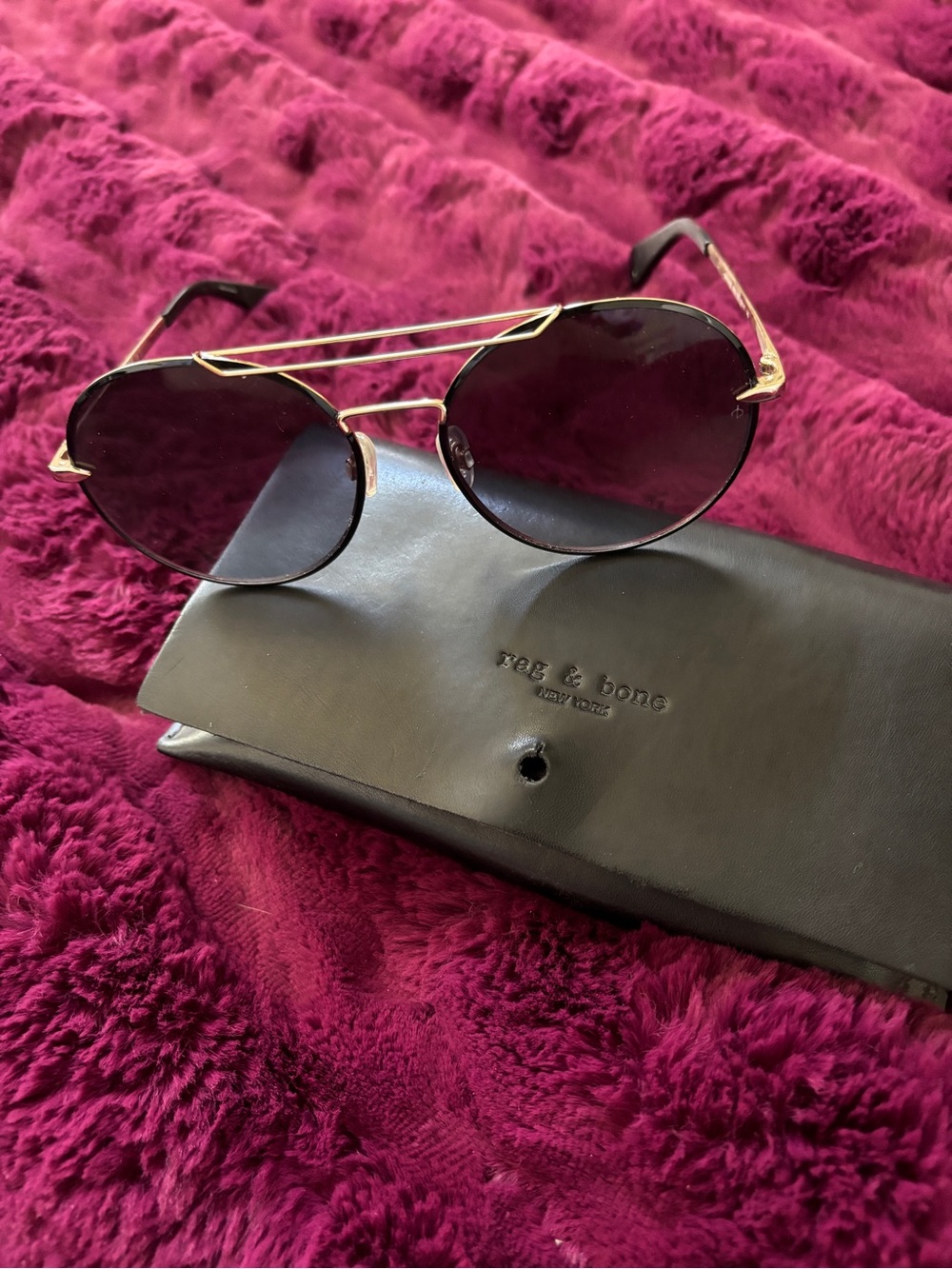 Rag & Bone Women's round Gold Aviator Sunglasses Dark Purple Lenses never worn